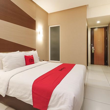 מלון ג'קרטה Reddoorz Near Roxy מראה חיצוני תמונה