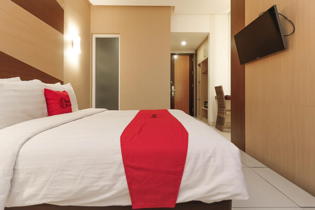 מלון ג'קרטה Reddoorz Near Roxy מראה חיצוני תמונה
